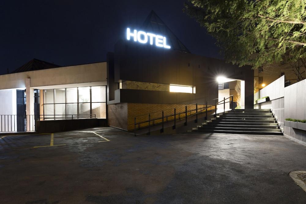 Hotel Orasac Garni Belgrad Dış mekan fotoğraf